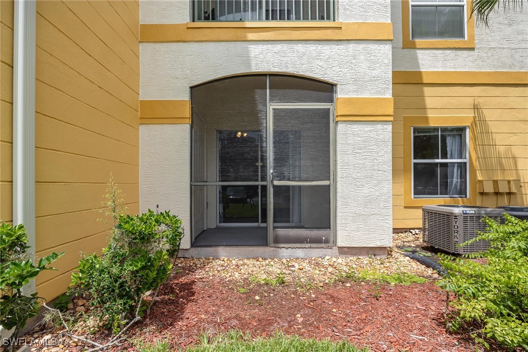 11510 Villa Grand 402