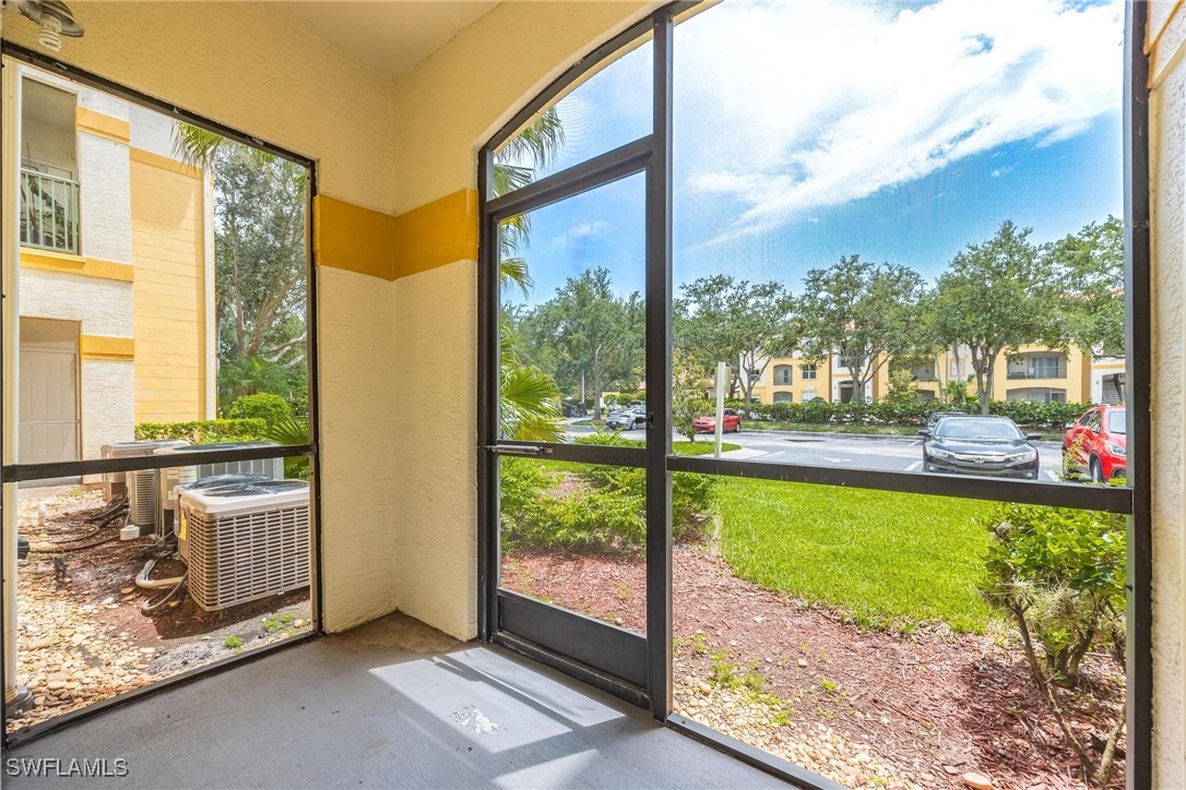 11510 Villa Grand 402