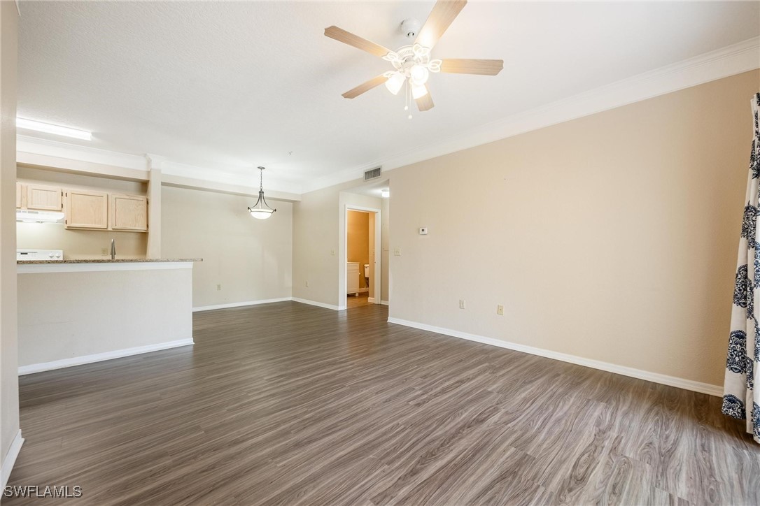 11510 Villa Grand 402