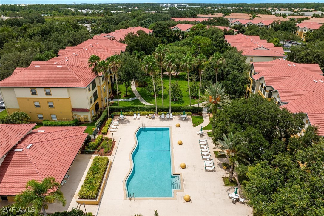 11510 Villa Grand 402