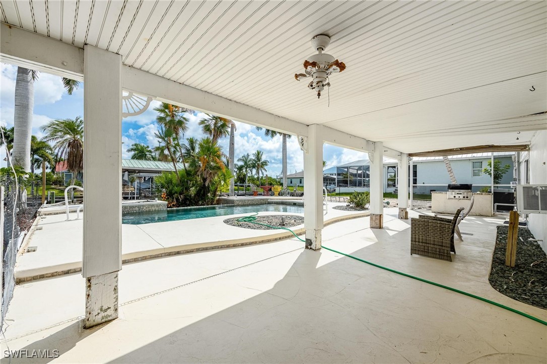 3211 Manatee DR