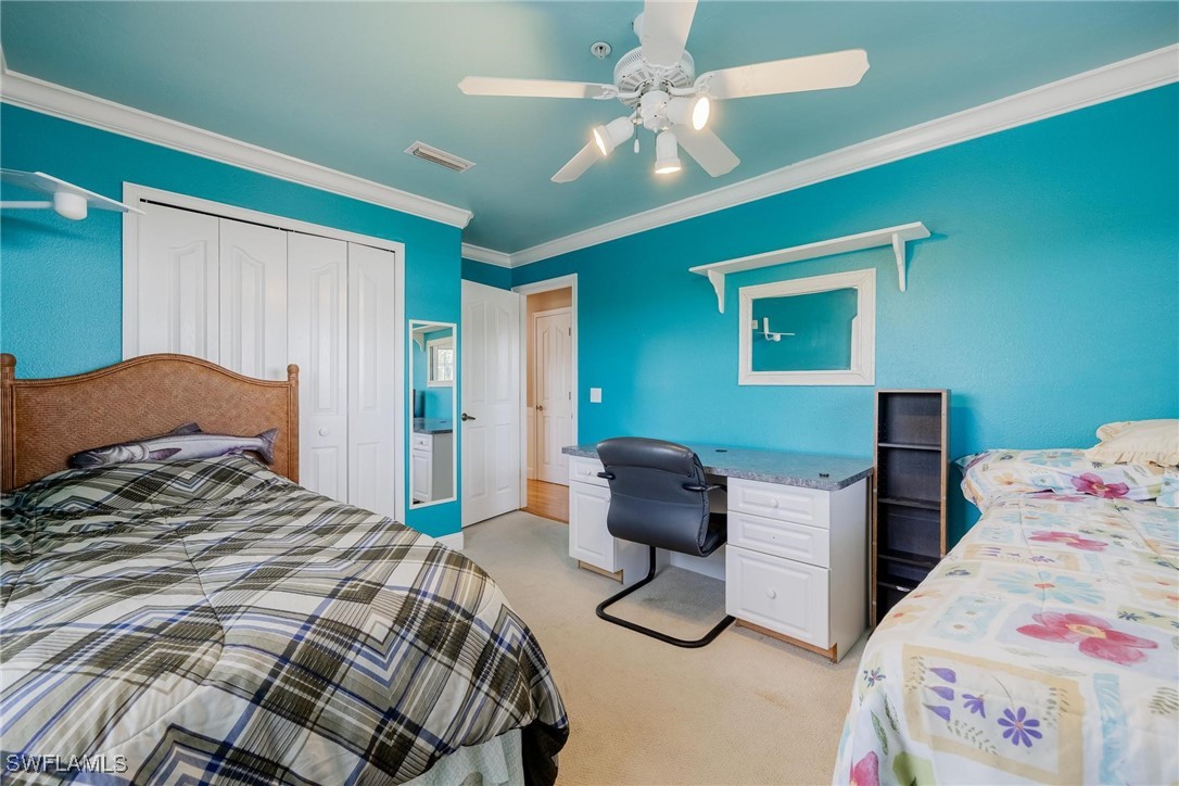3211 Manatee DR