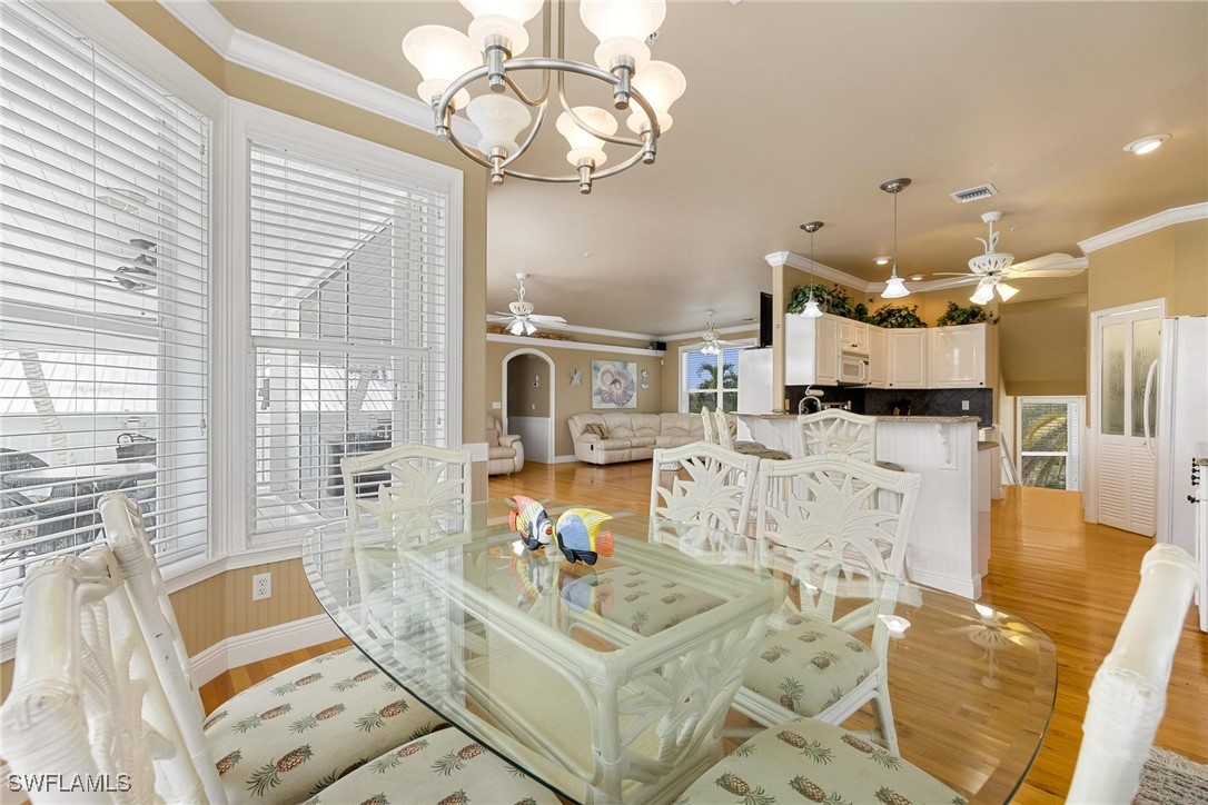 3211 Manatee DR