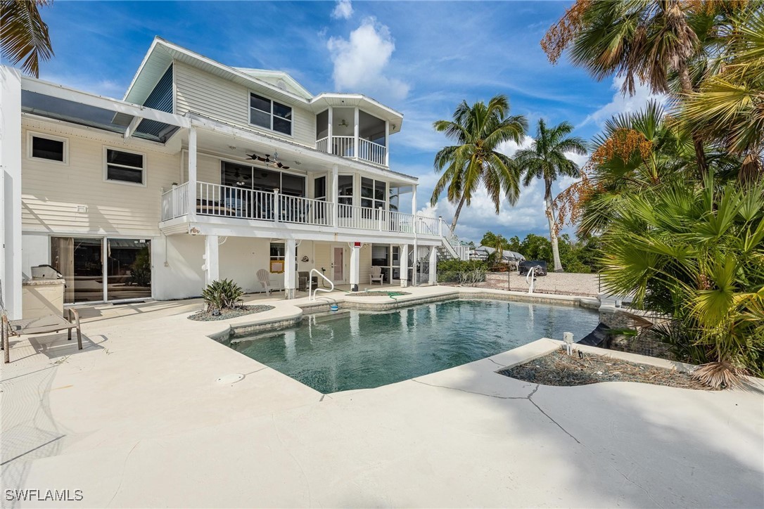 3211 Manatee DR