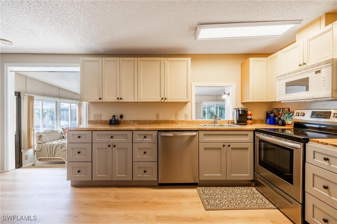 5309 White Sky CIR