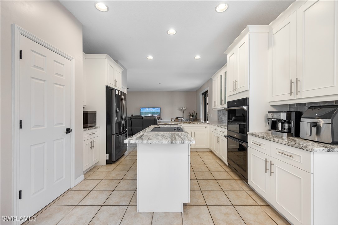8197 Silver Birch WAY