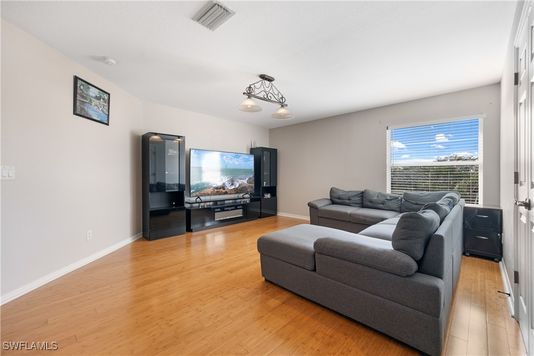 8197 Silver Birch WAY