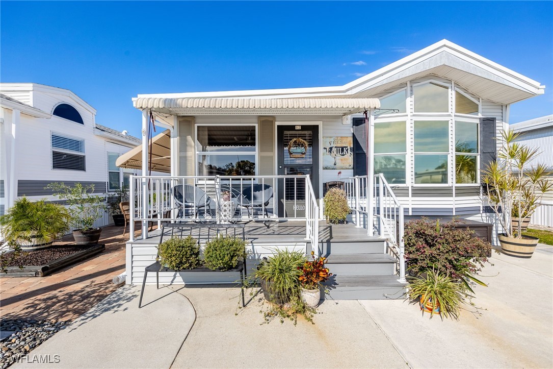 82 Gresham LN