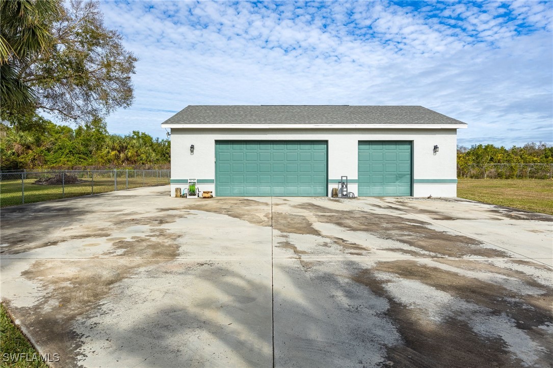 11183 Rabun Gap DR