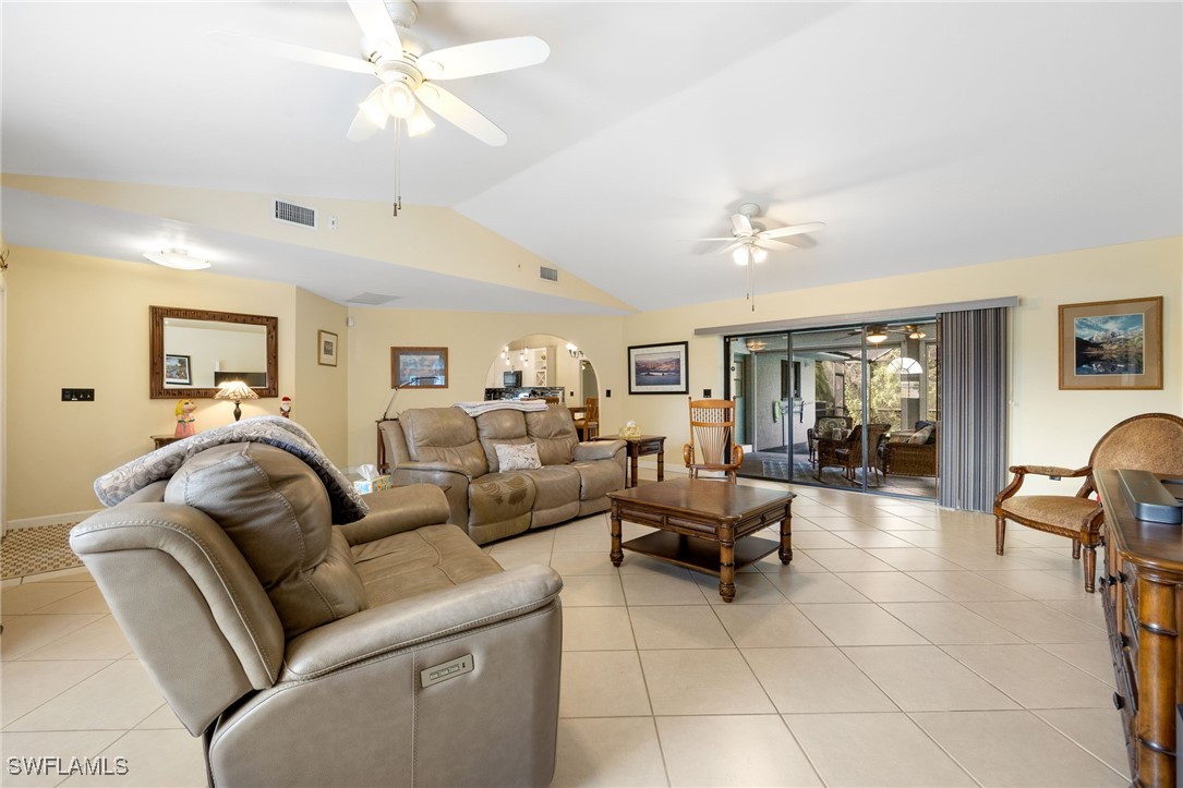 11183 Rabun Gap DR