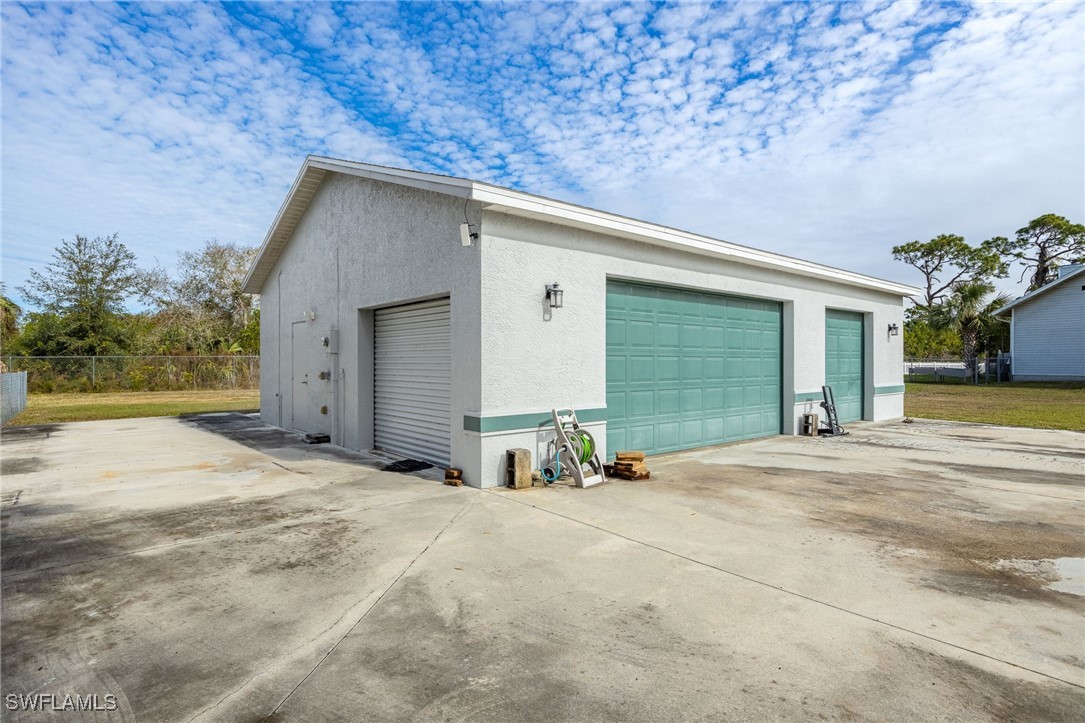 11183 Rabun Gap DR