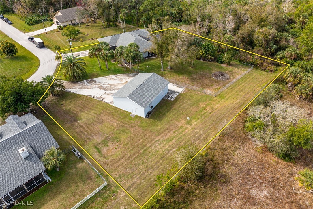 11183 Rabun Gap DR