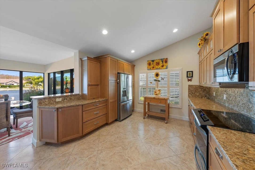 12725 Inverary CIR