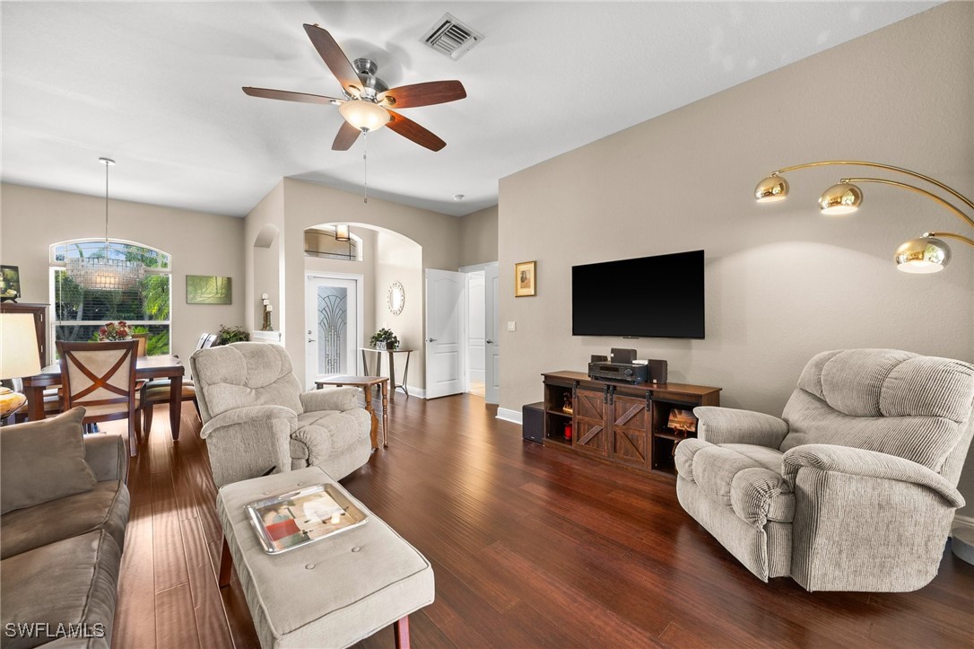 20880 Torre Del Lago ST