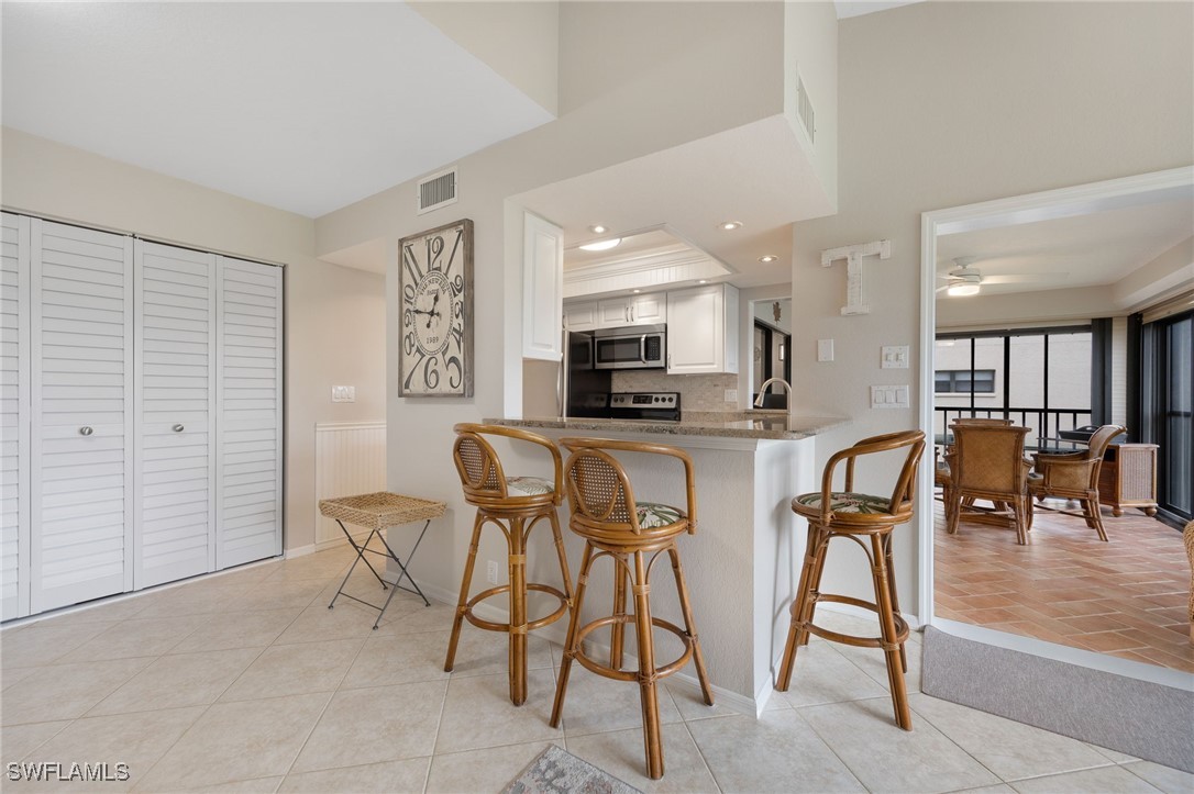 5865 Trailwinds DR 621