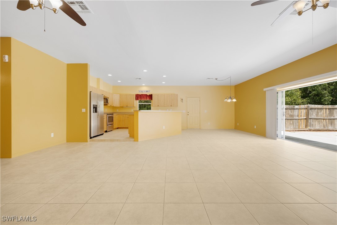 912 Magnolia AVE