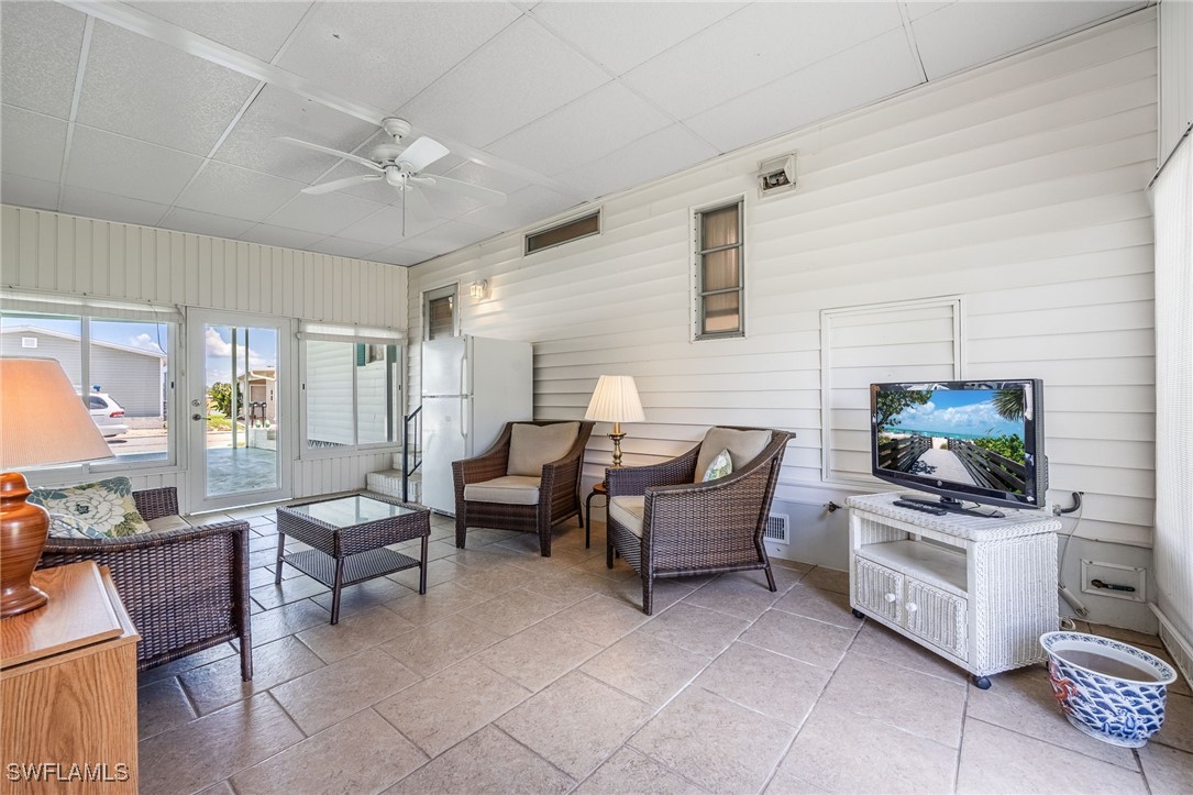 168 Yancey LN