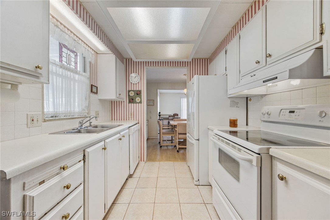 168 Yancey LN