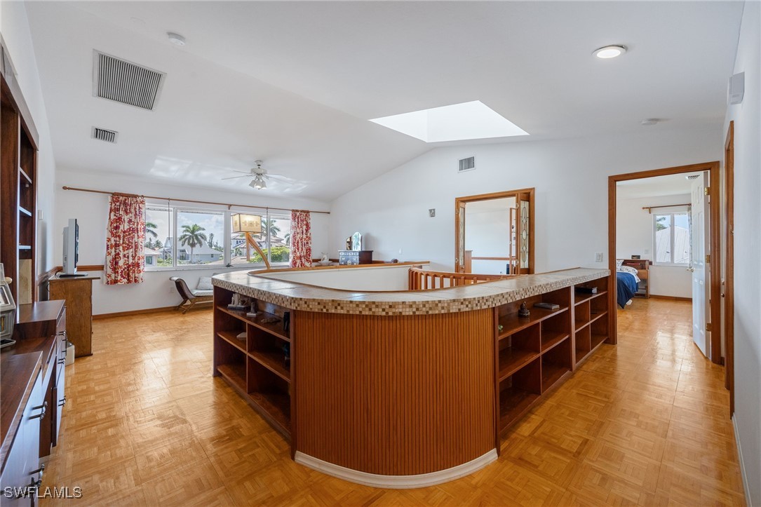 17911 Grey Heron CT