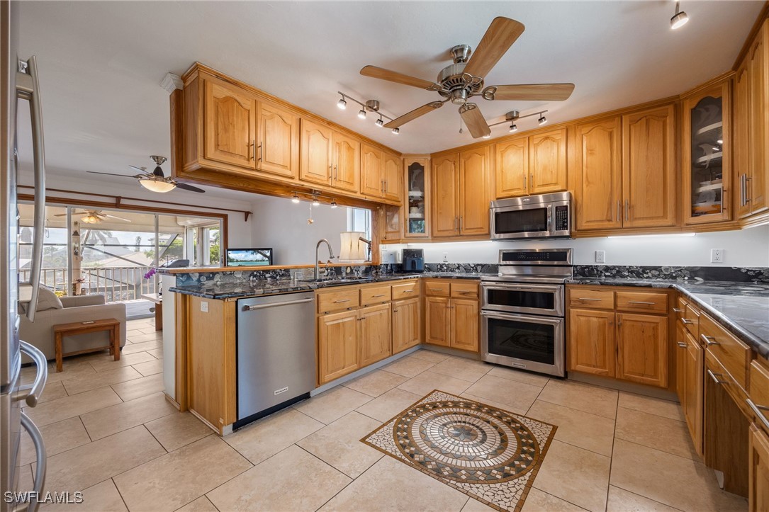 17911 Grey Heron CT