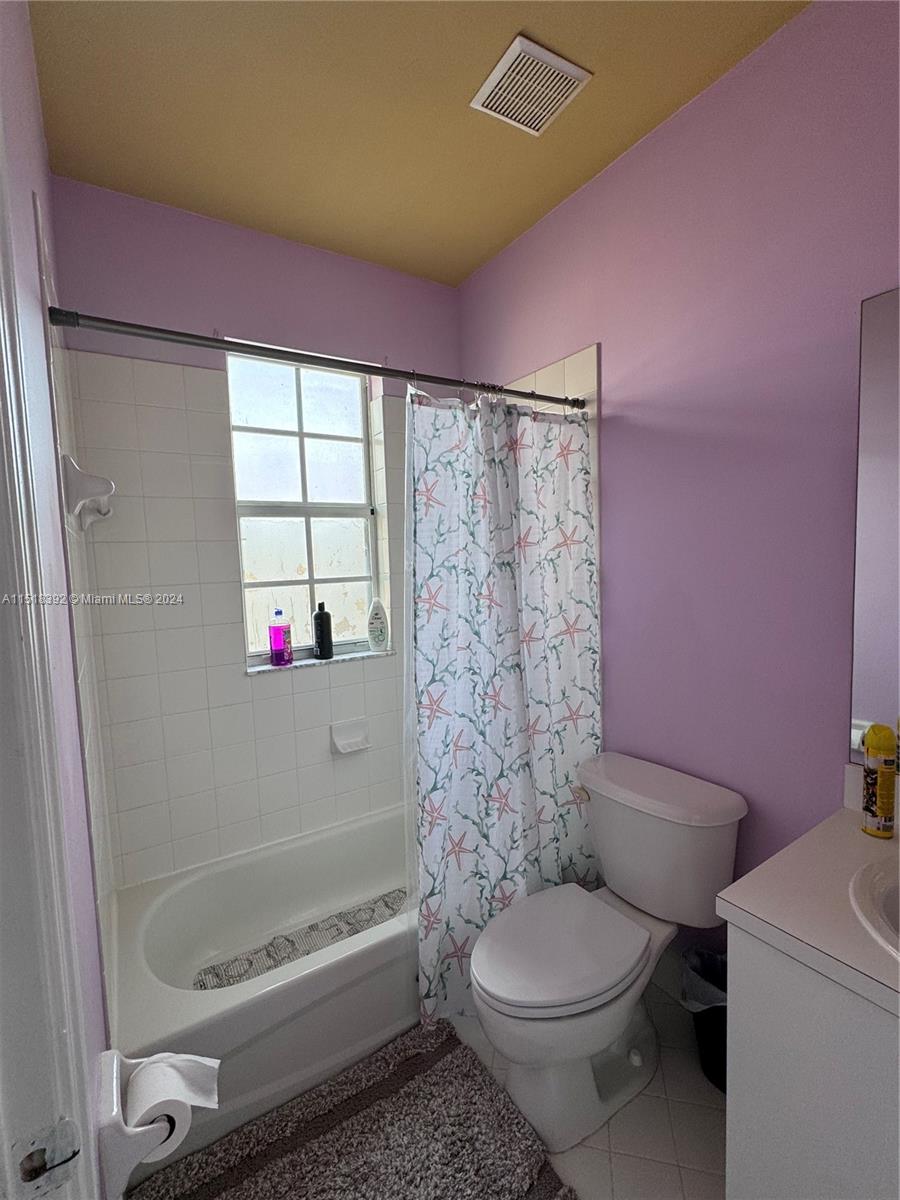 1490 NE 33rd Rd # 18 Unit: 106-18