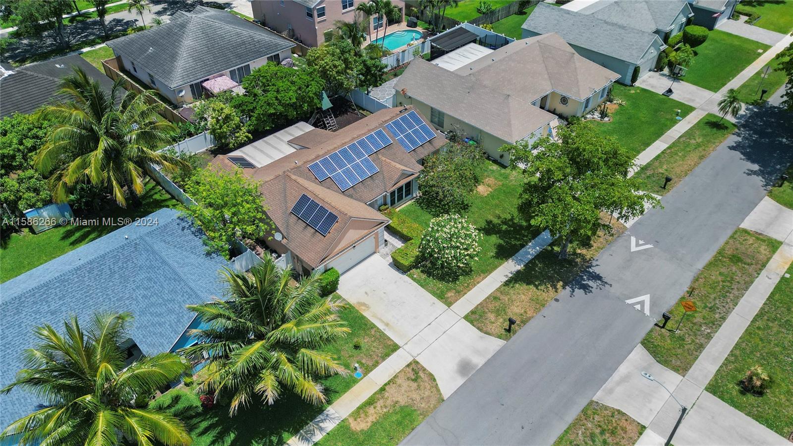 9351 Dunhill Dr