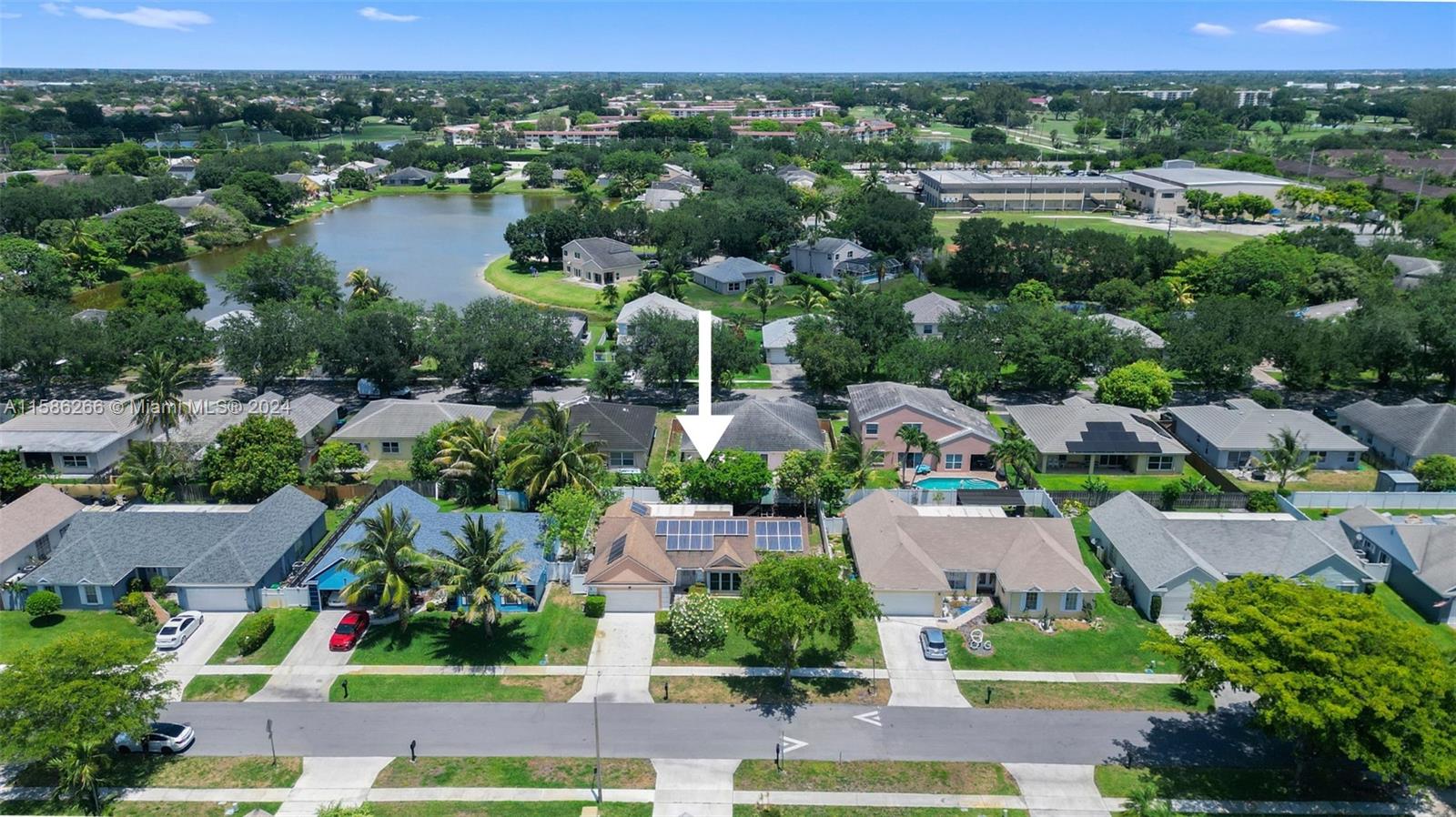 9351 Dunhill Dr