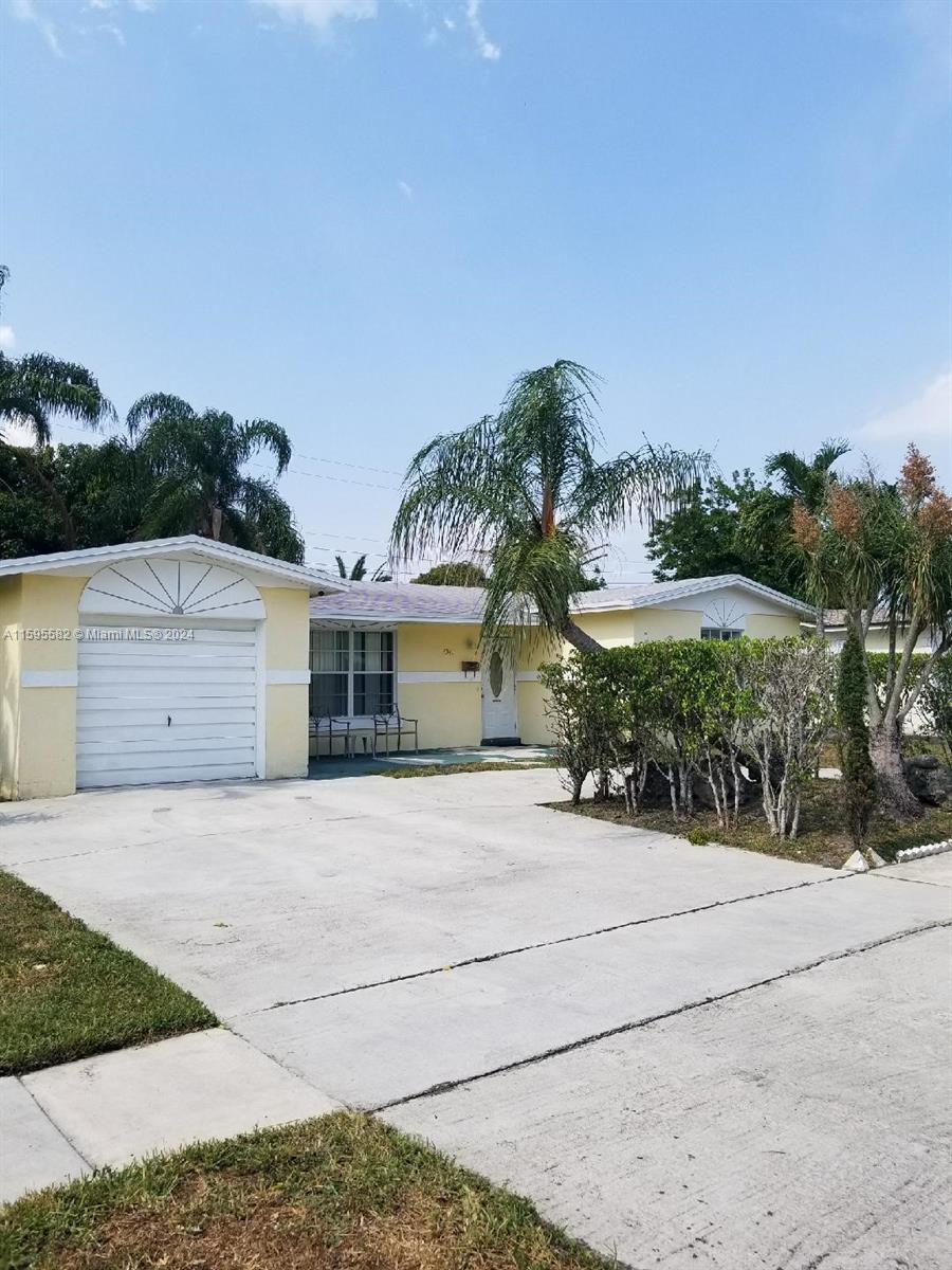 4341 NW 25th St