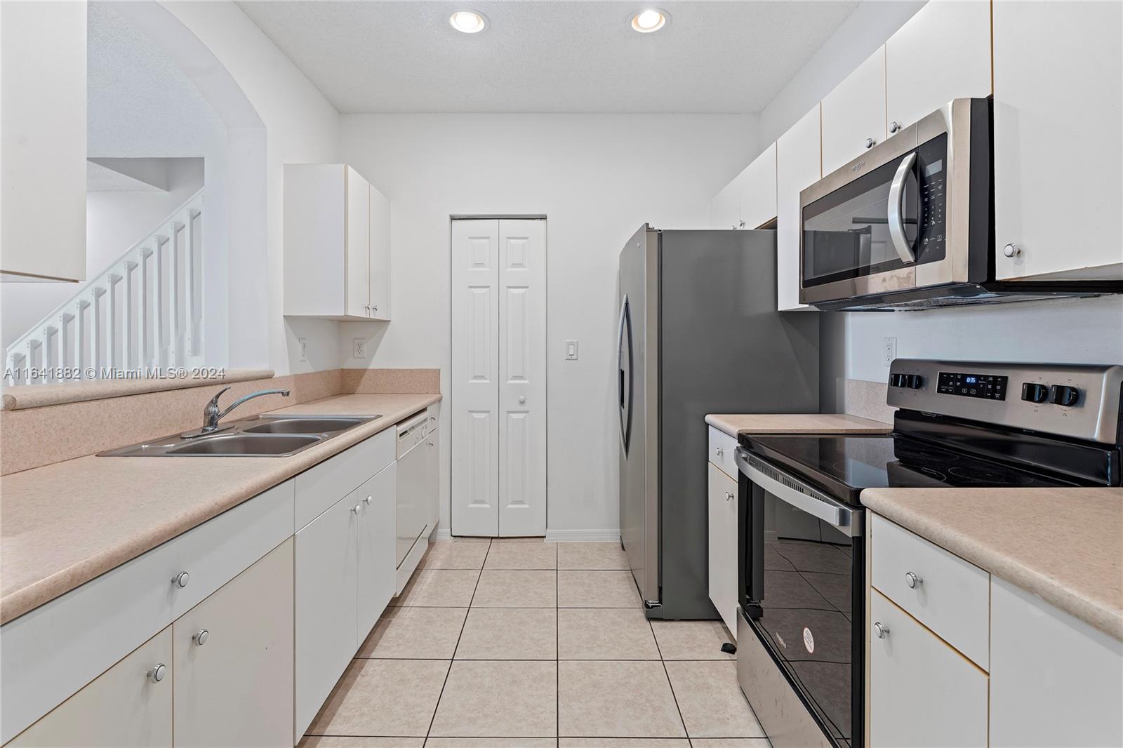 2258 NE 42nd Ave # 0