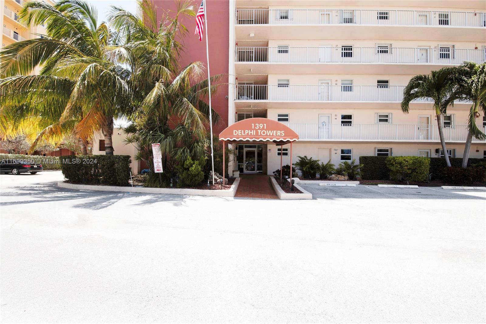 1391 S Ocean Blvd # 409