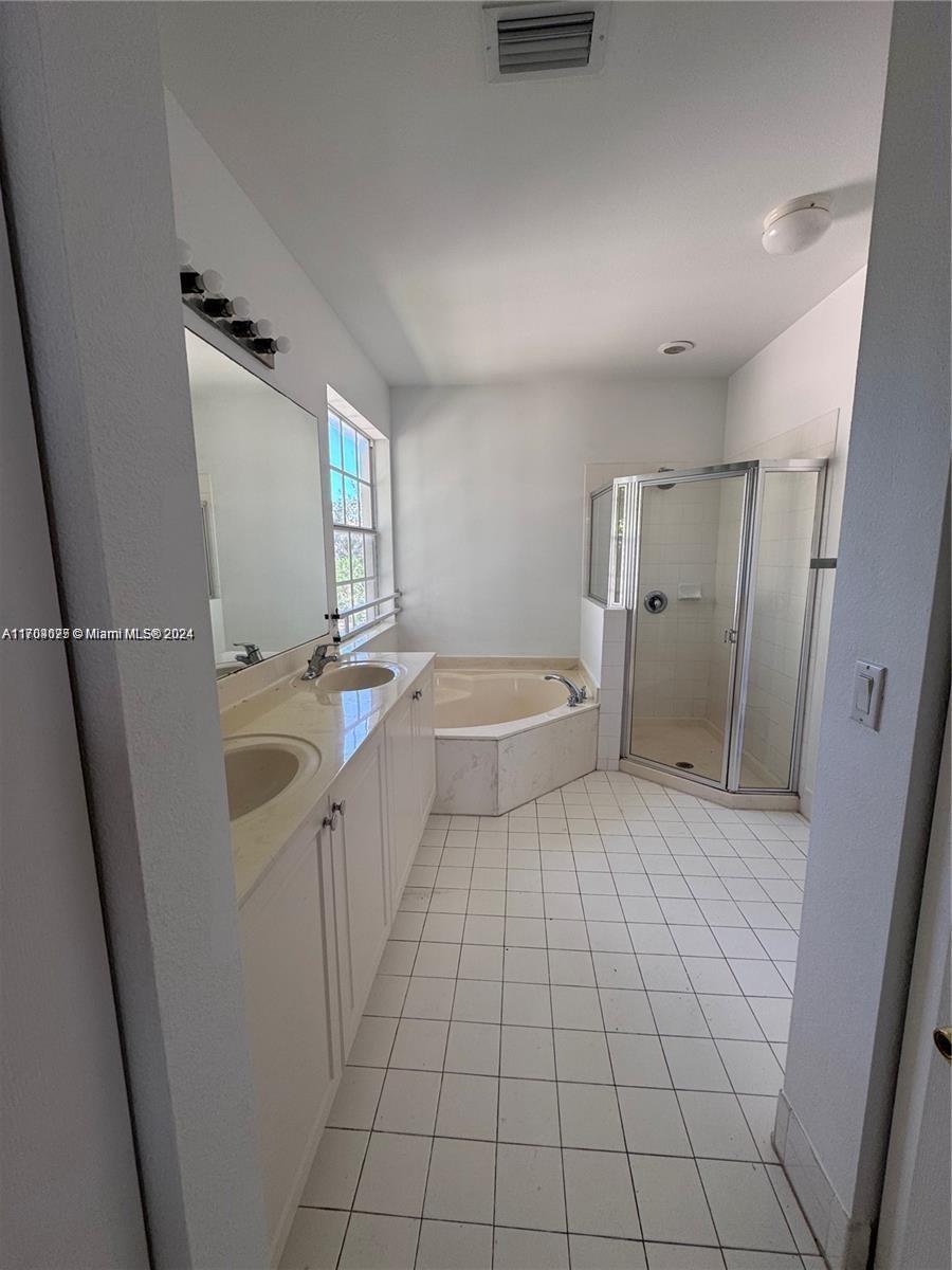 2660 SW 85th Ter # 104