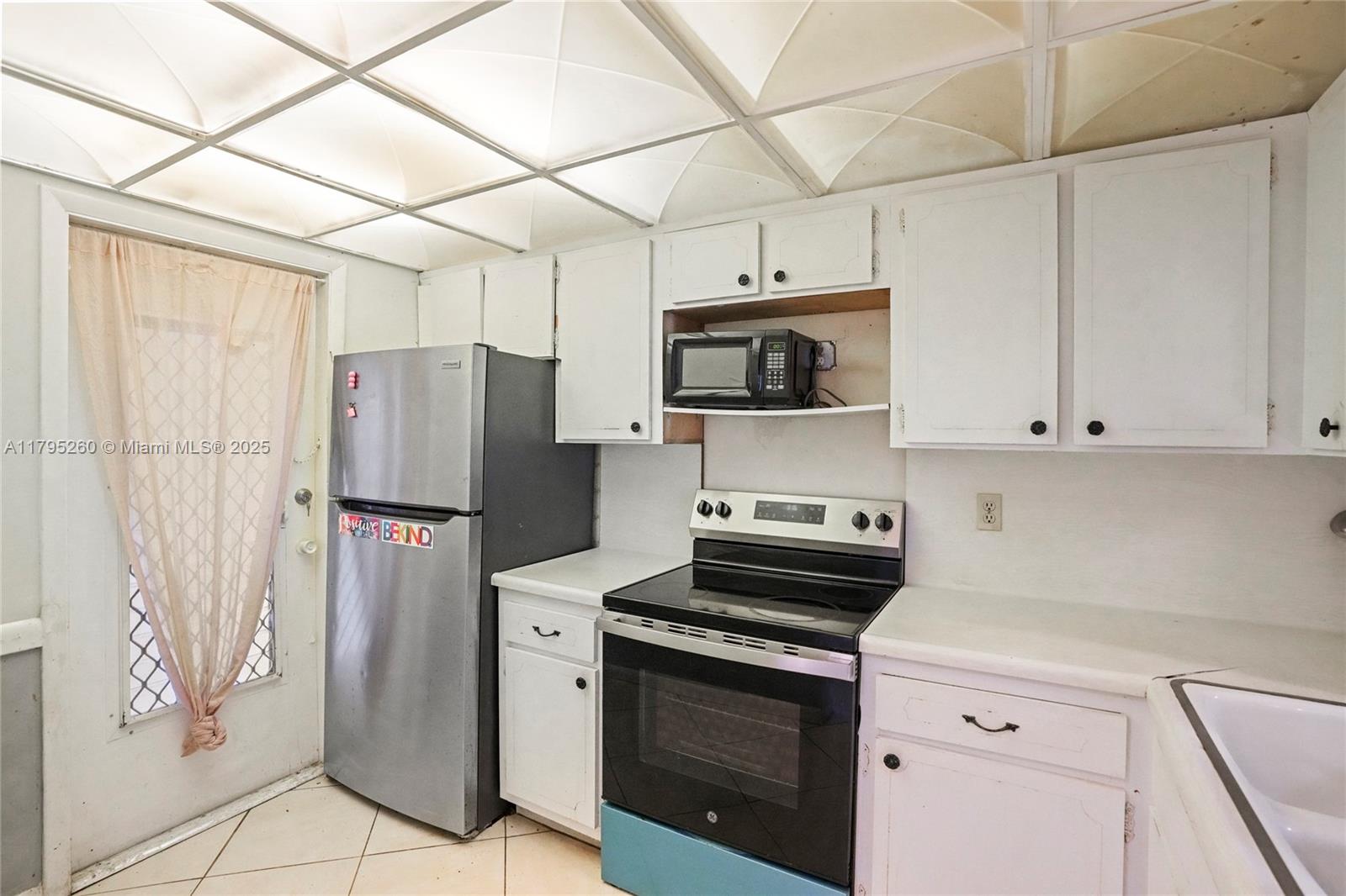 2081 S Ocean Dr # 210