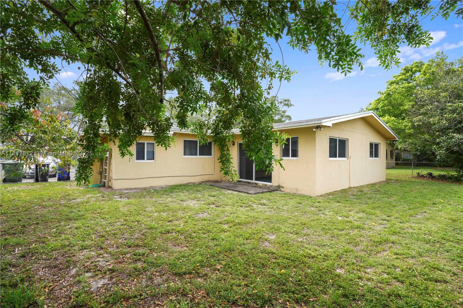 1731 NW 27th Ter