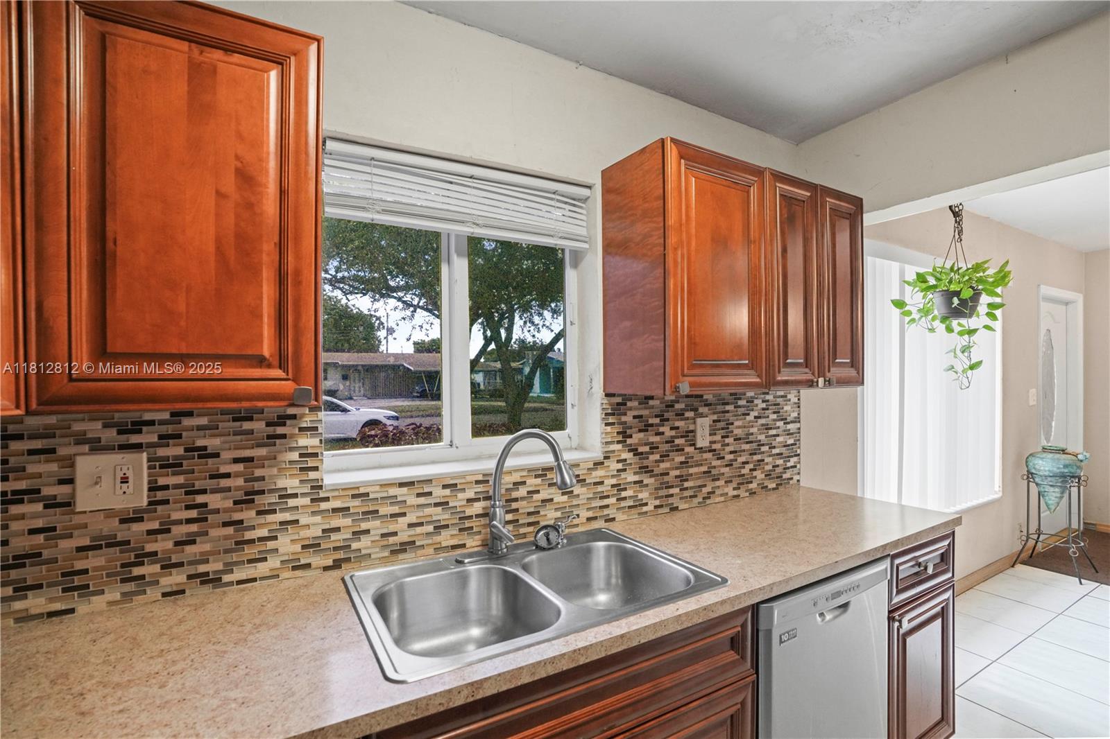1731 NW 27th Ter