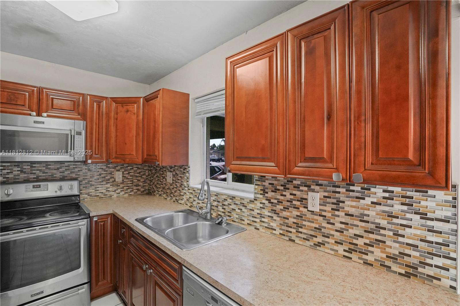1731 NW 27th Ter