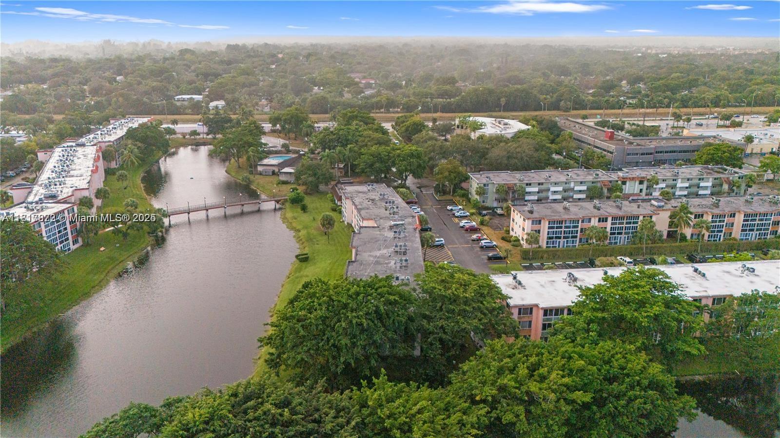 1080 Del Lago Cir # 103