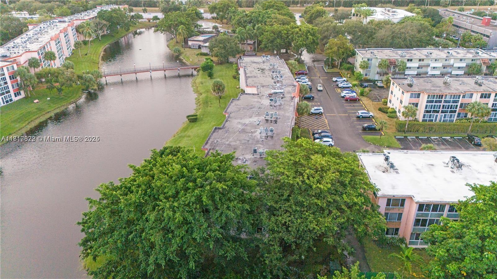 1080 Del Lago Cir # 103