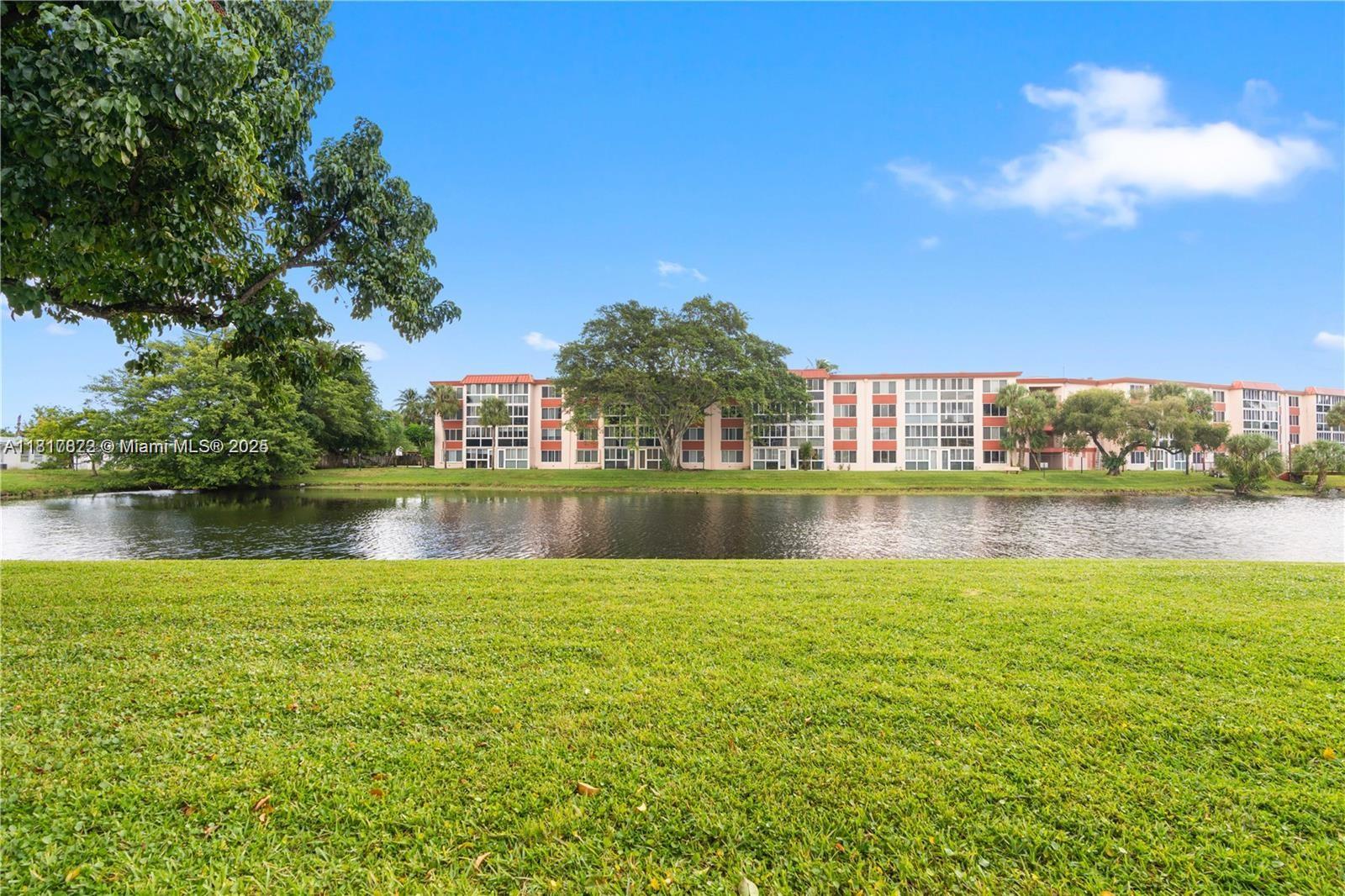 1080 Del Lago Cir # 103