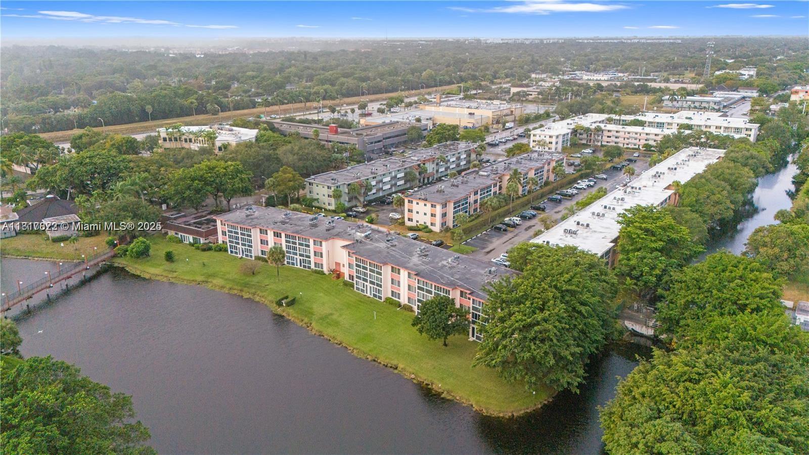 1080 Del Lago Cir # 103