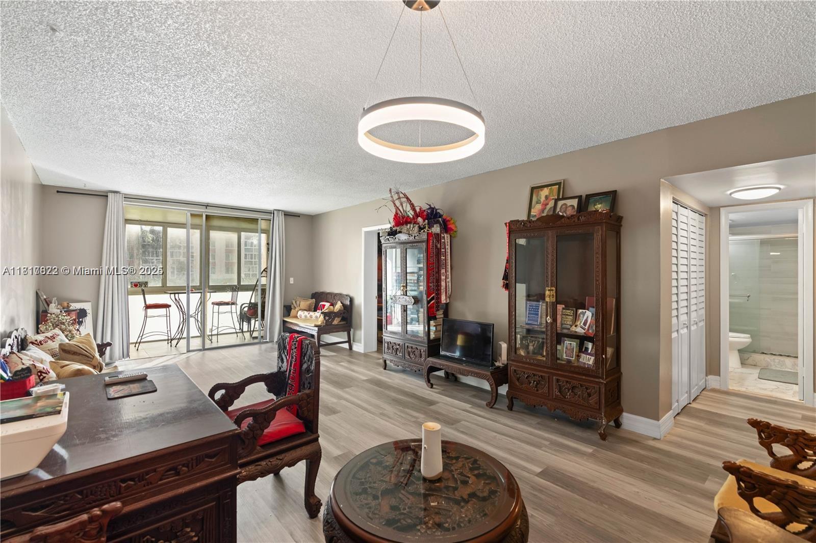 1080 Del Lago Cir # 103