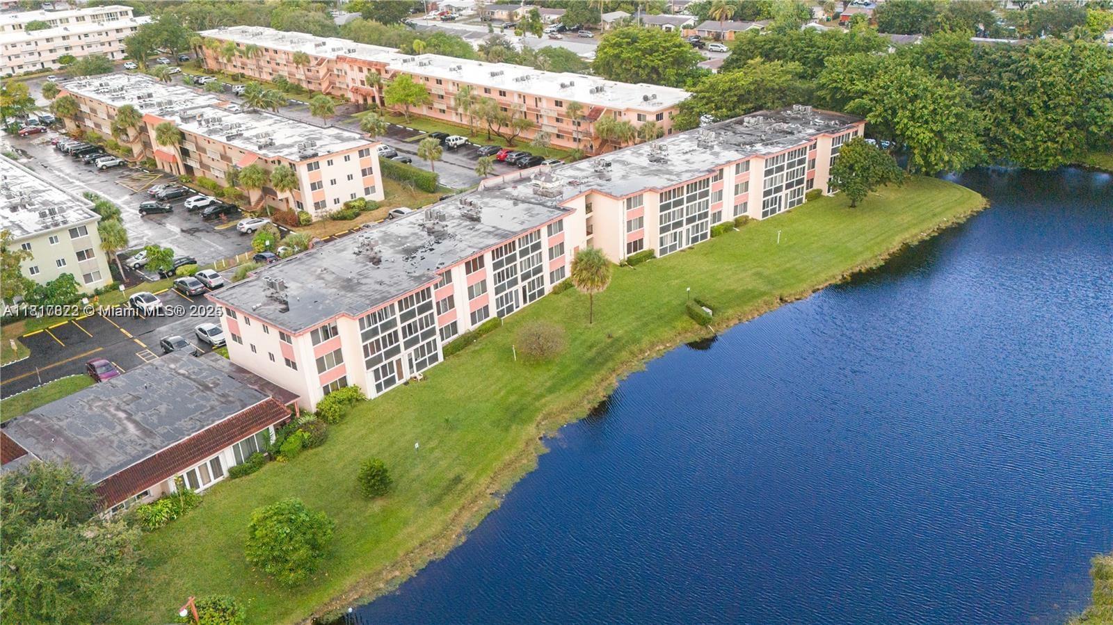 1080 Del Lago Cir # 103