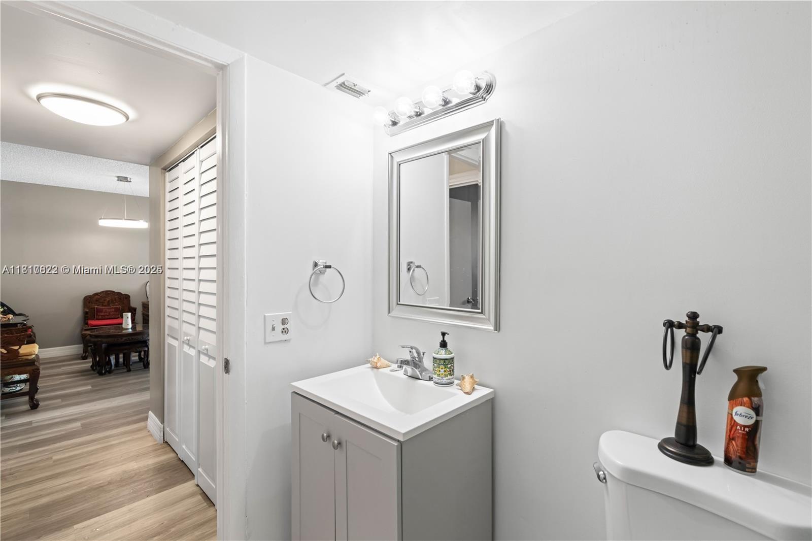 1080 Del Lago Cir # 103