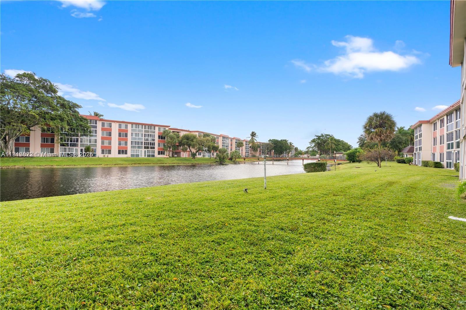 1080 Del Lago Cir # 103