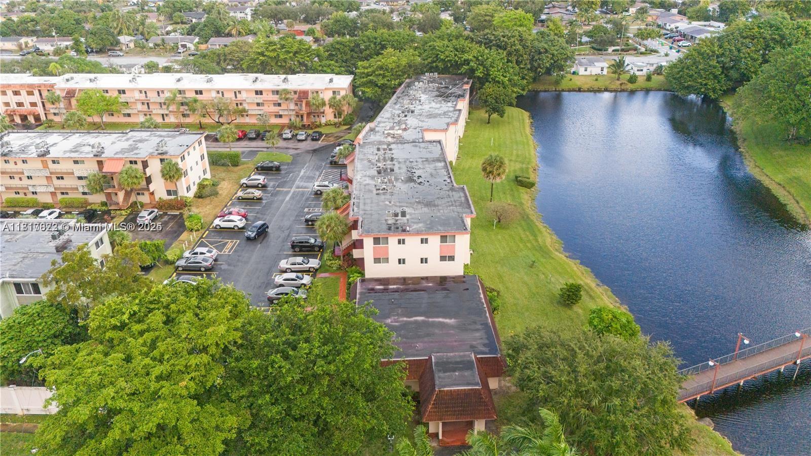 1080 Del Lago Cir # 103