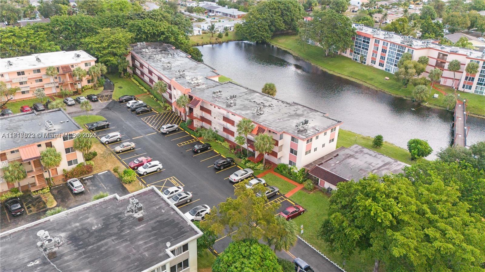1080 Del Lago Cir # 103