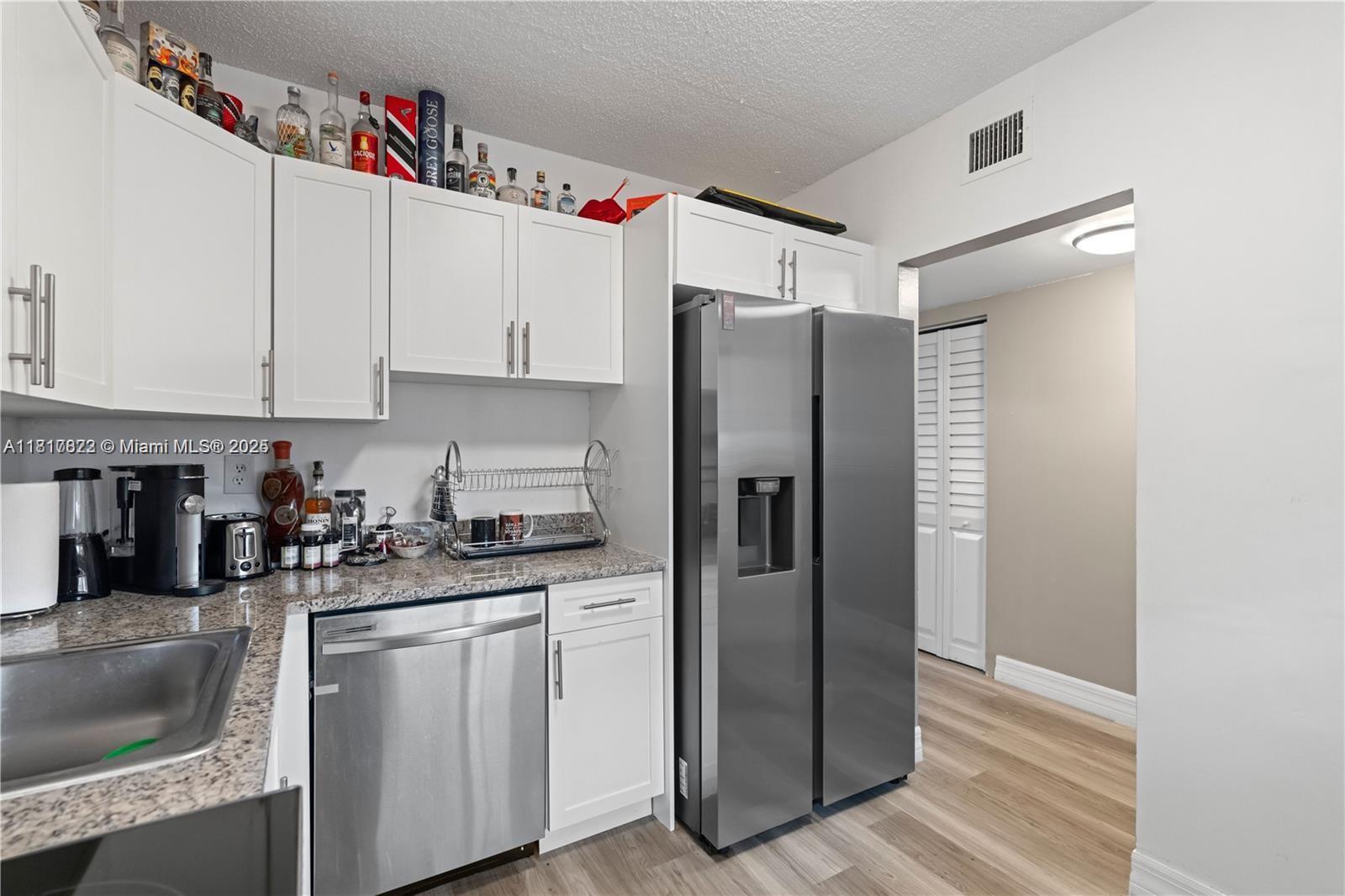1080 Del Lago Cir # 103