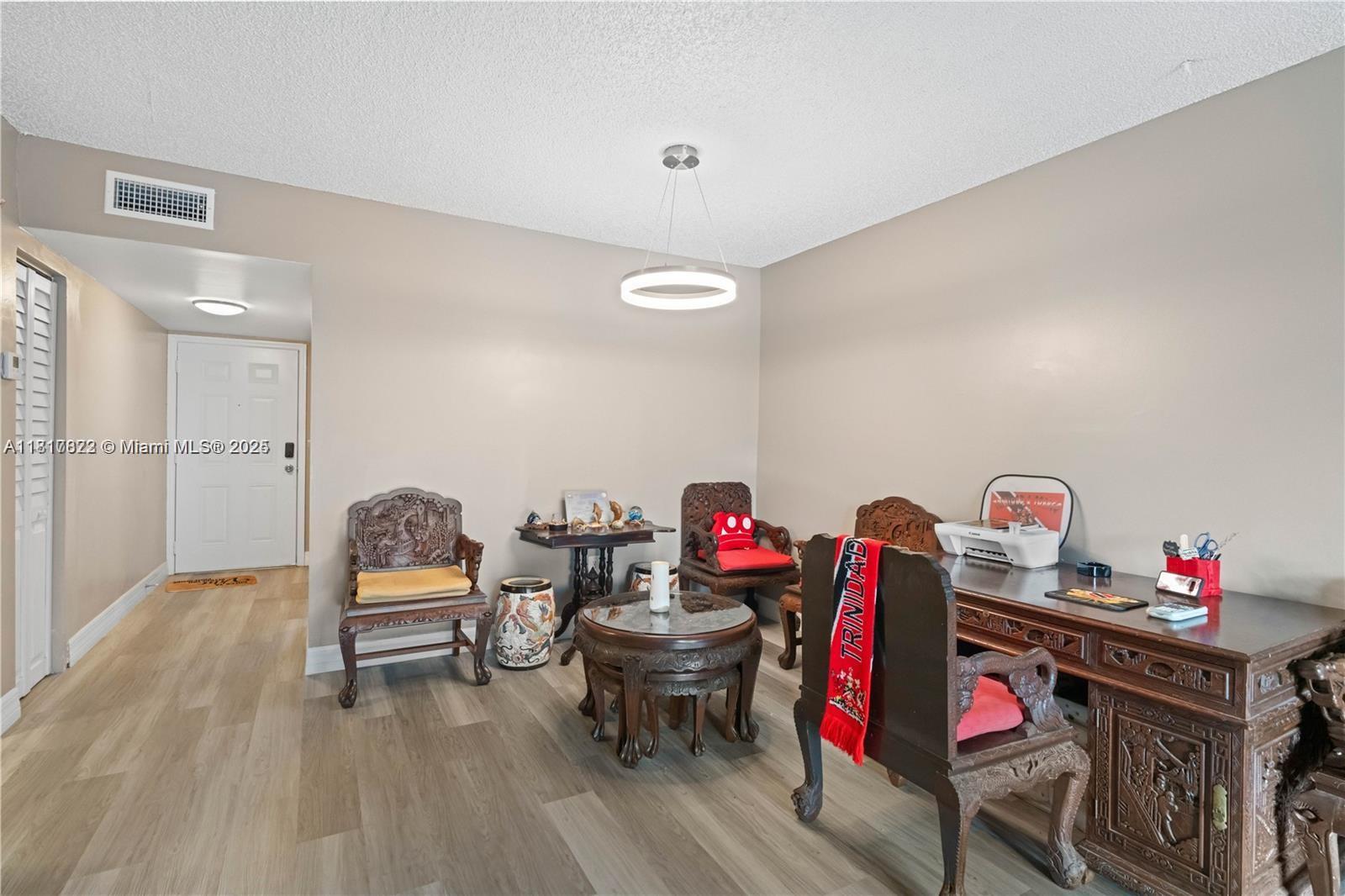 1080 Del Lago Cir # 103