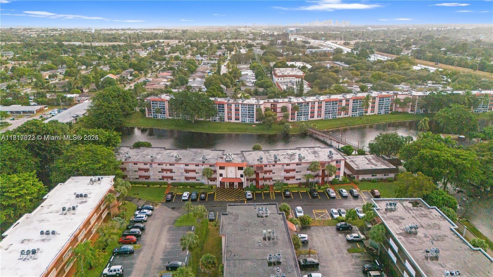 1080 Del Lago Cir # 103