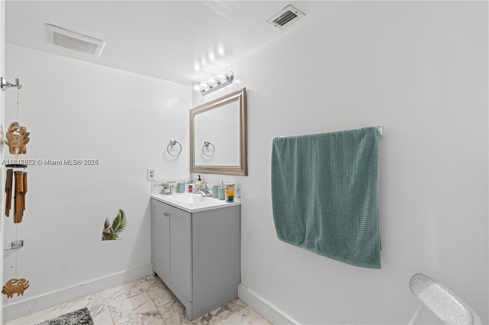 1080 Del Lago Cir # 103