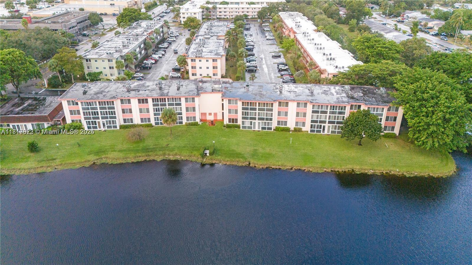 1080 Del Lago Cir # 103